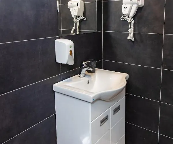 Derdan Garden 公寓 克拉列沃