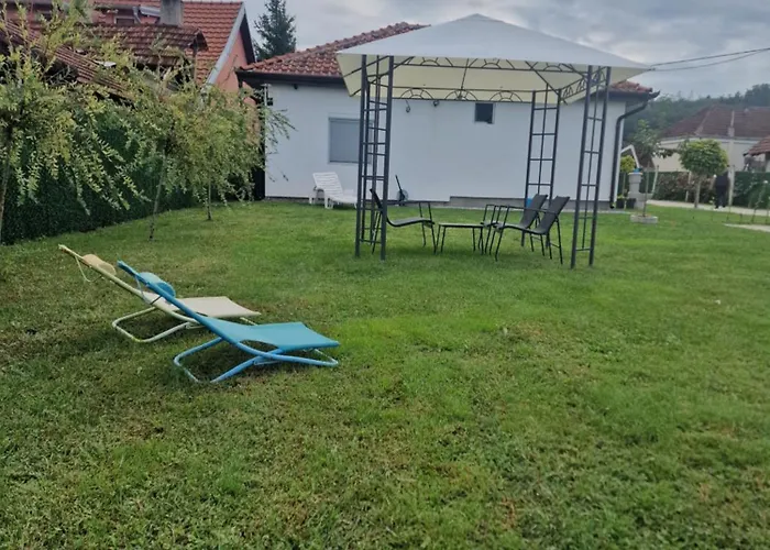 Derdan Garden 公寓 *